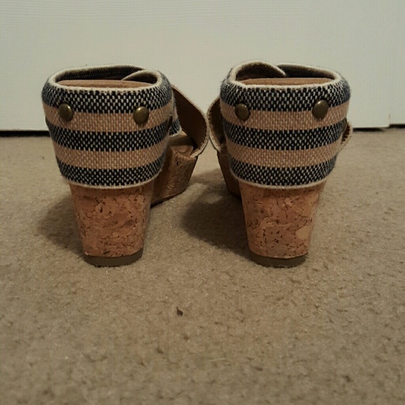 Slip On Wedges - Picture 3 of 4