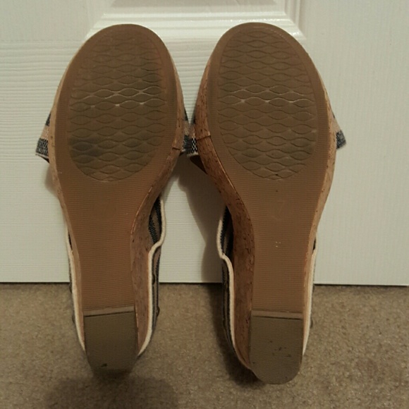 Slip On Wedges - Picture 4 of 4