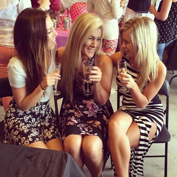 Meet your Posher, Erica - Picture 2 of 4