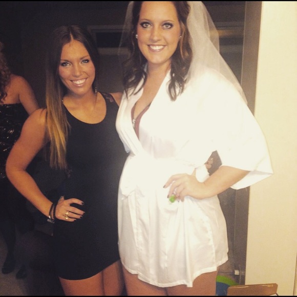 Meet your Posher, Erica - Picture 4 of 4