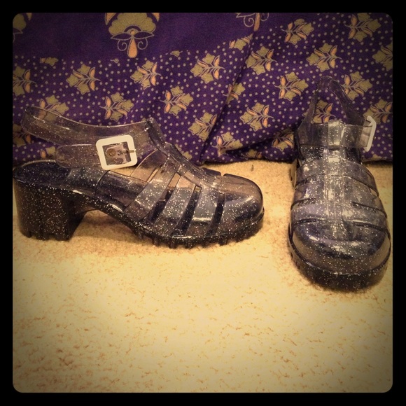 Black sparkle jelly heels