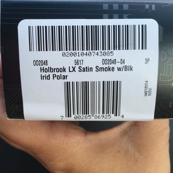 Oakleys - Polarized - Picture 3 of 4