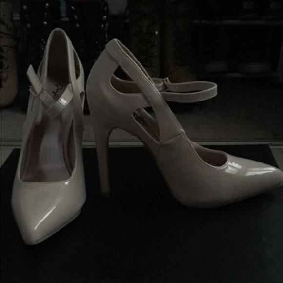 Brand New Nude Heels