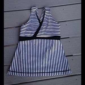 Sexy striped Lulu tank, Size 8