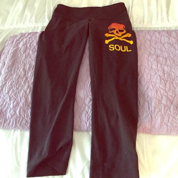 Lulu Wunder Under Capris with SC skull