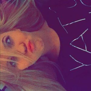 Meet your Posher, Lyndsey