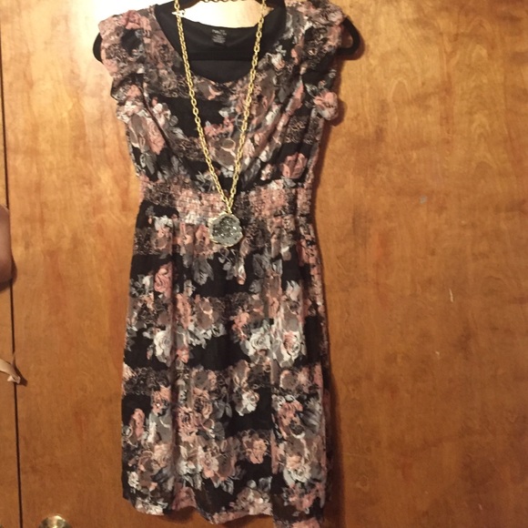 Rue 21 roses dress
