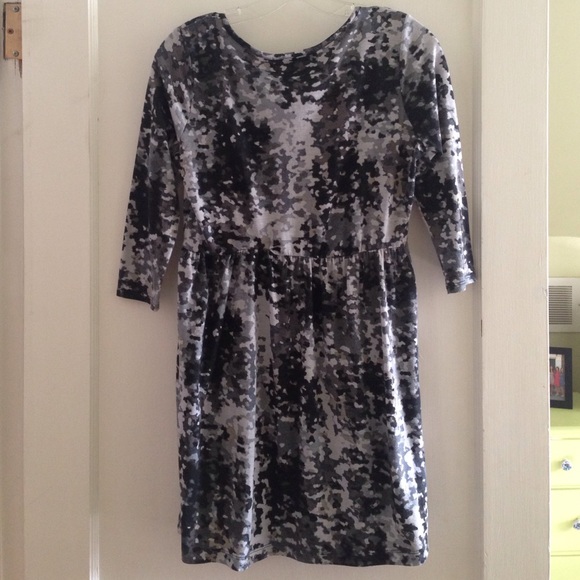 🚫 SOLD - Cute black & gray tunic - Picture 3 of 3