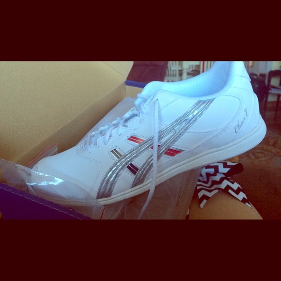 Brand New in box Asics Cheer 7 Cheer Shoes