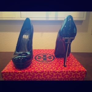 Tory Burch pumps