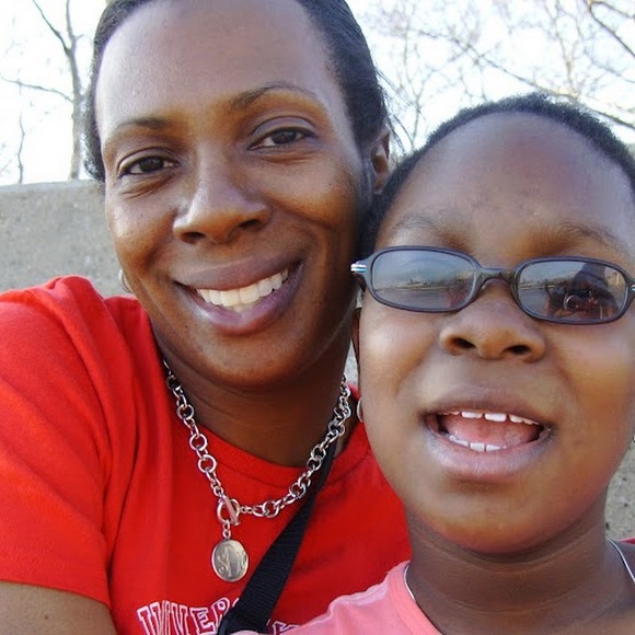 Meet your Posher, Shawna - Picture 1 of 1