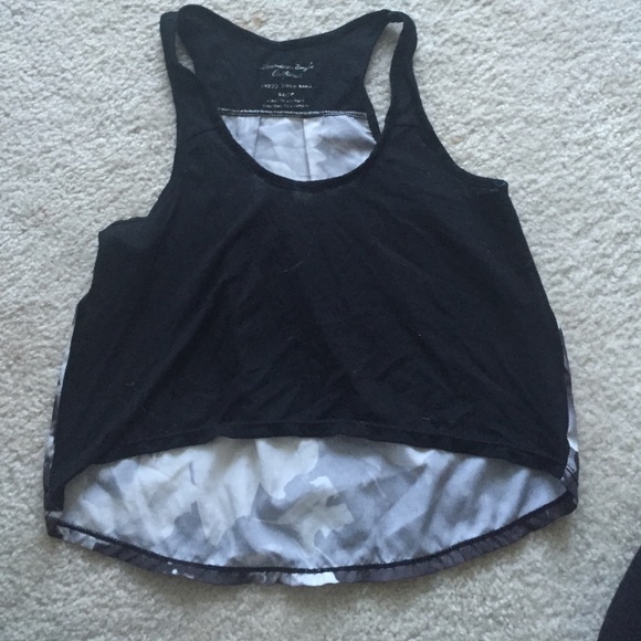 Crop top