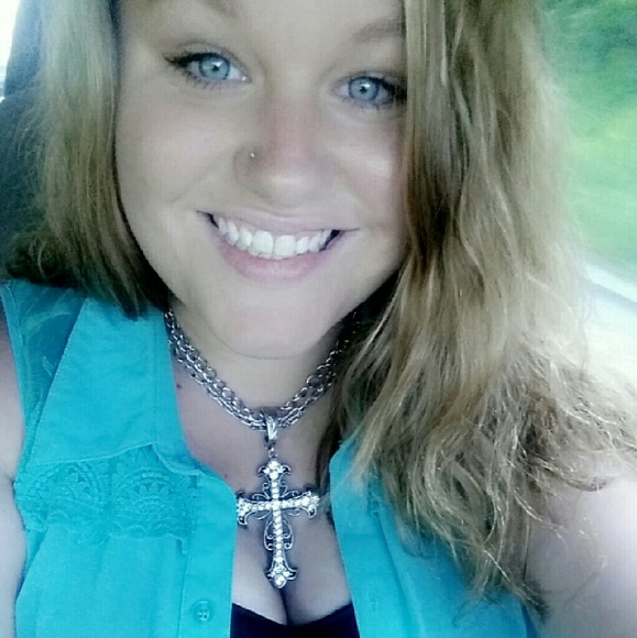 Meet your Posher, Jacquie - Picture 2 of 2