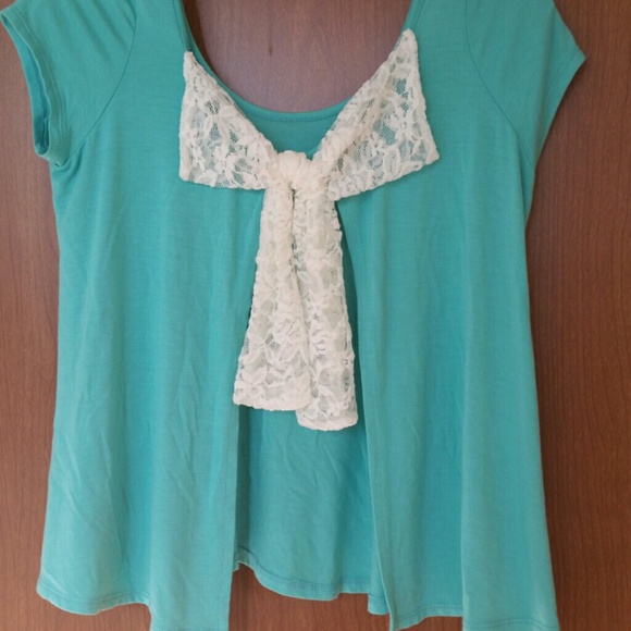 Rue 21 top - Picture 2 of 2