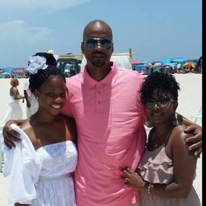 Meet your Posher, Demi