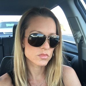 Meet your Posher, Gina