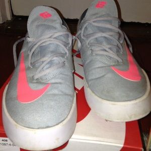 Nike kd's pink & grey
