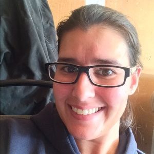 Meet your Posher, April