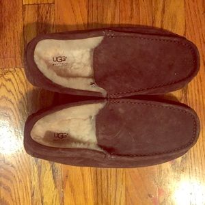 Brand New Ugg shearling lined slippers