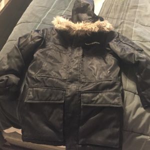 Black Rocawear winter coat in Boys Size Large