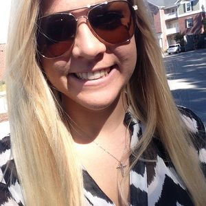 Meet your Posher, Haley