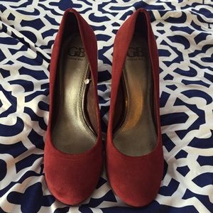 Cranberry Suede Gianni Bini Heels