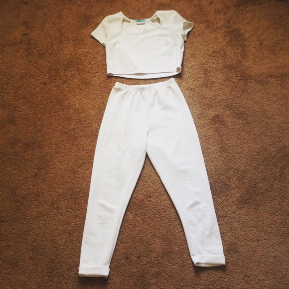 ✨All White Outfit For Sale✨