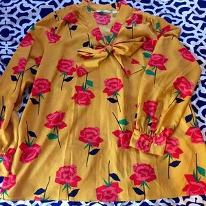 sold - Yellow and Floral Blouse 🌹💛