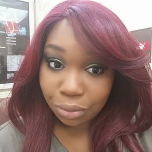 Meet your Posher, Adryana