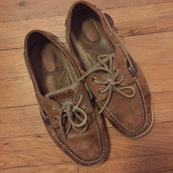 Well loved sperrys
