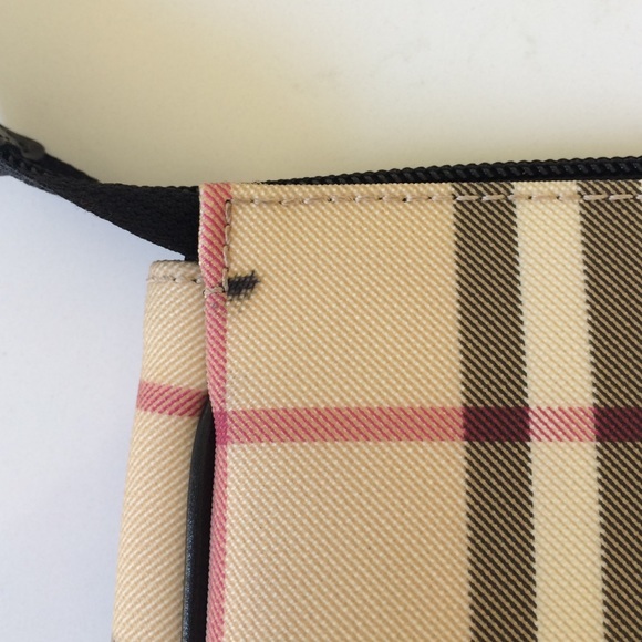 MORE PICS of BURBERRY handbag - Picture 3 of 4