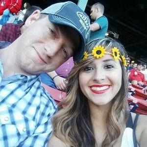 Meet your Posher, Vicky