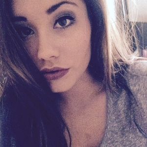 Meet your Posher, Nora