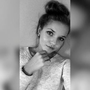 Meet your Posher, Avery