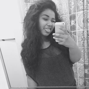 Meet your Posher, Elidee