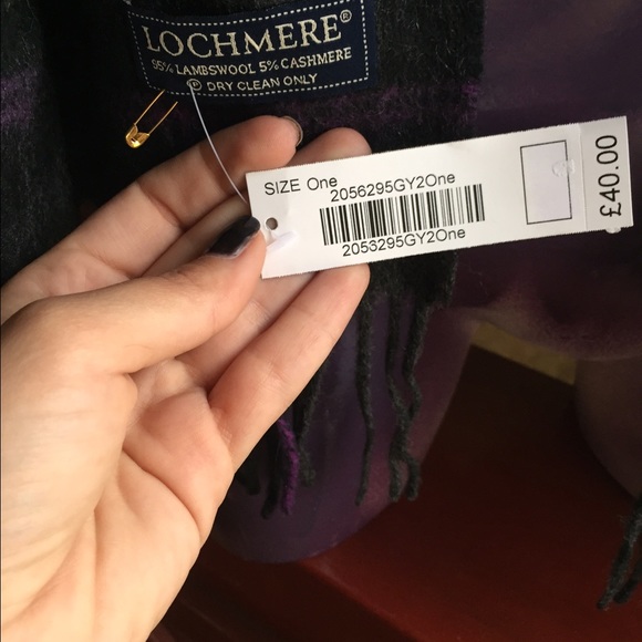 Plaid Wool and Cashmere Scarf - Picture 3 of 4