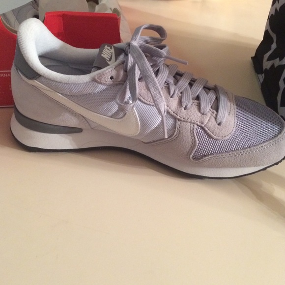 Nike Internationalist