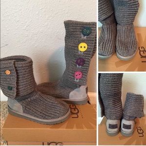 Big girl cardy Ugg button boots