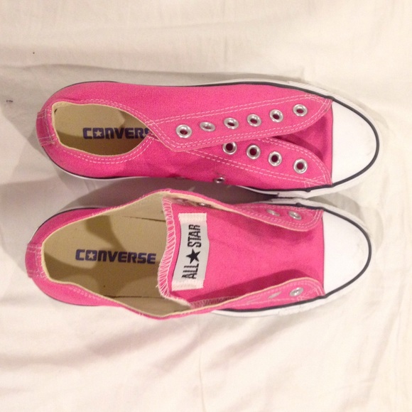 Hot pink Converse💖