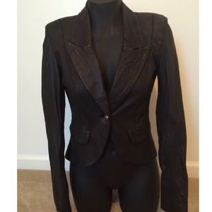 Illia Fitted Leather Blazer