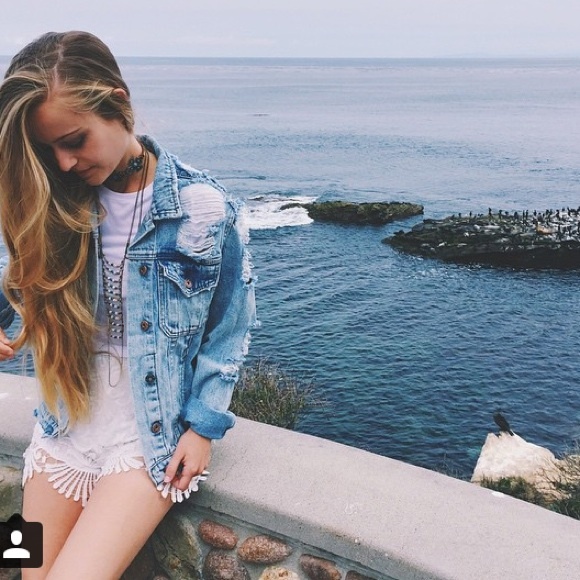 SOLD NWT LF Crochet shorts - Picture 3 of 3