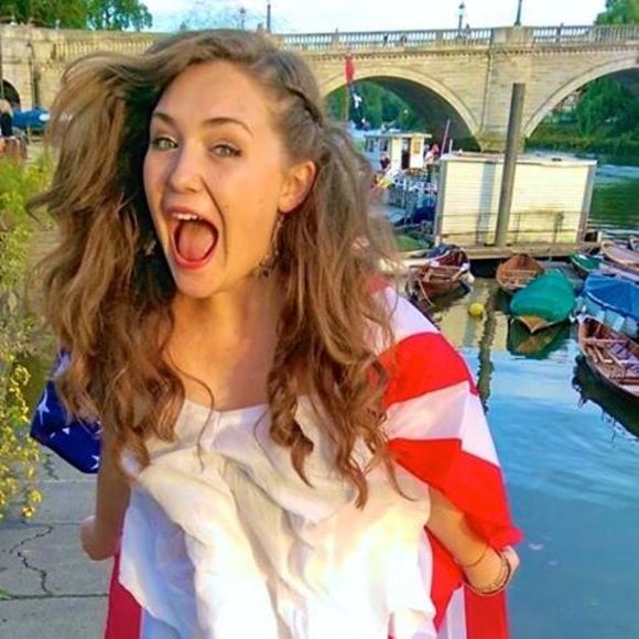 Meet your Posher, Madeleine - Picture 1 of 1