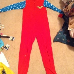 Super cute Wonder Woman onesie.