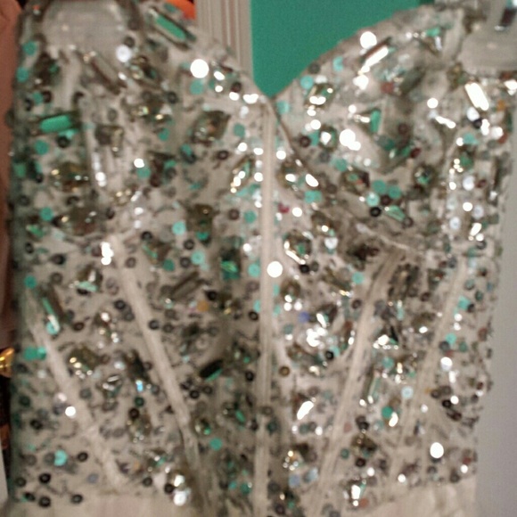 Prom/Homecoming Dress - Picture 3 of 3