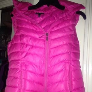 Puffy vest! Super cute size M