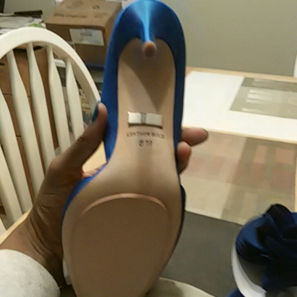 Heels - Picture 3 of 3