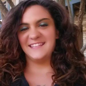 Meet your Posher, Carmen eliza