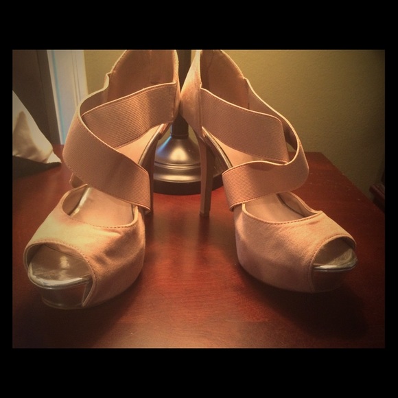 Cute nude heels
