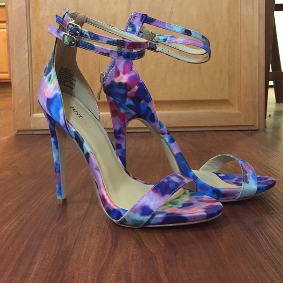 Ankle strap JustFab heels *NEVER WORN*