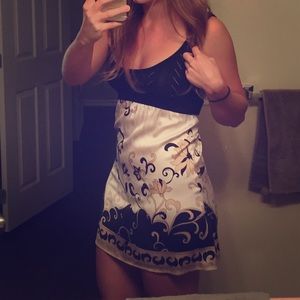 Bebe dress very confy and body shaping